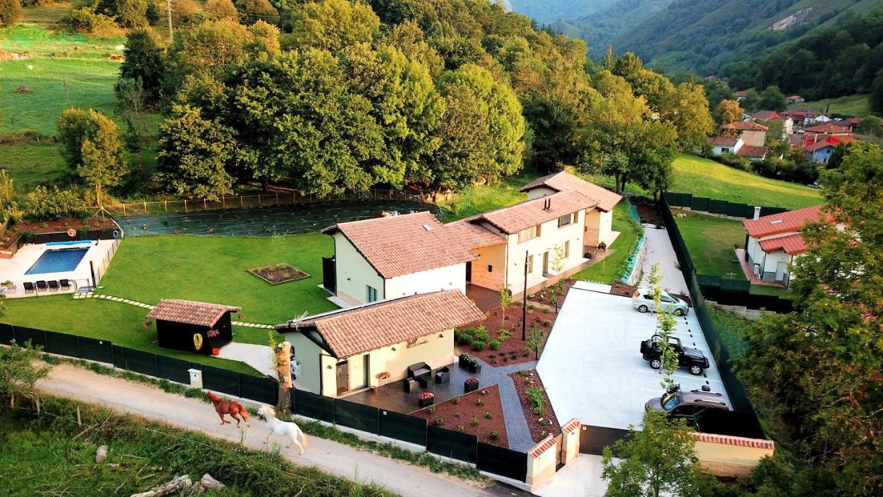 Complejo Turistico Les Cotolles Apartment Cangas de Onis Exterior photo