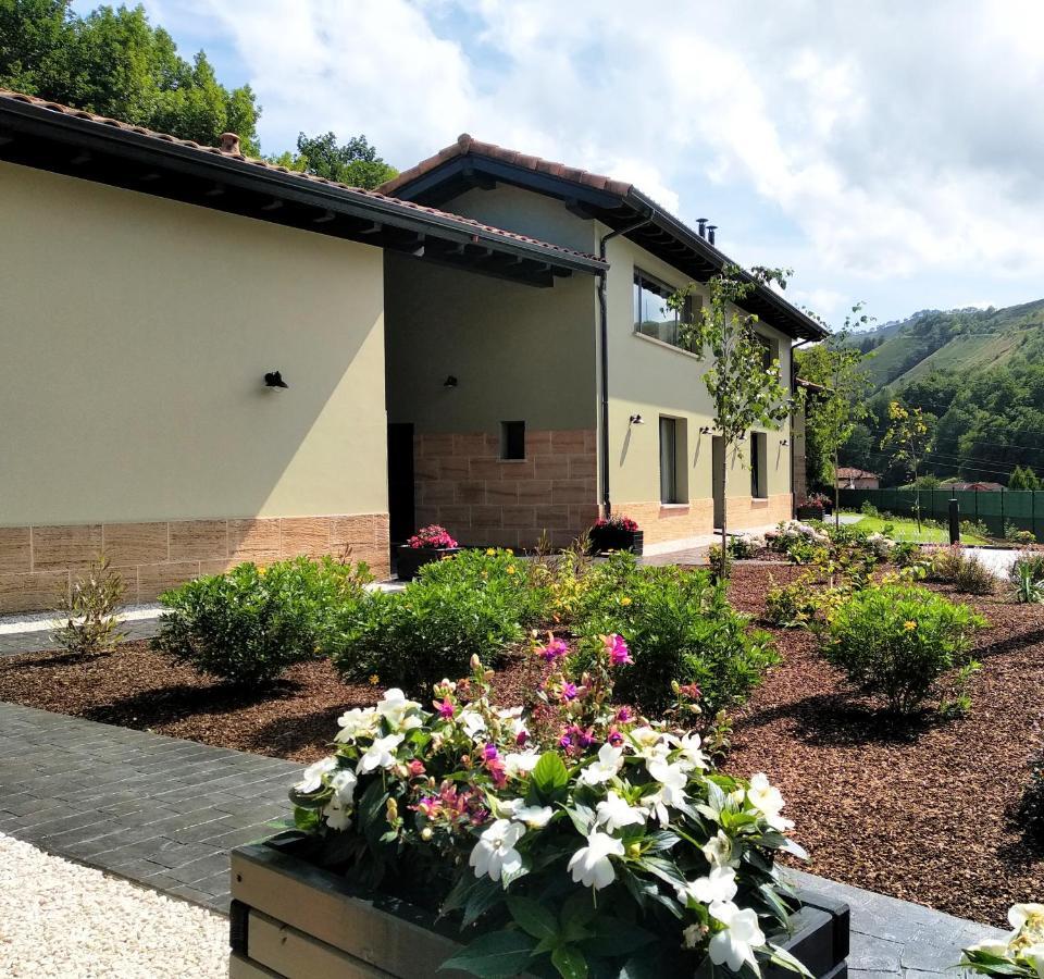 Complejo Turistico Les Cotolles Apartment Cangas de Onis Exterior photo